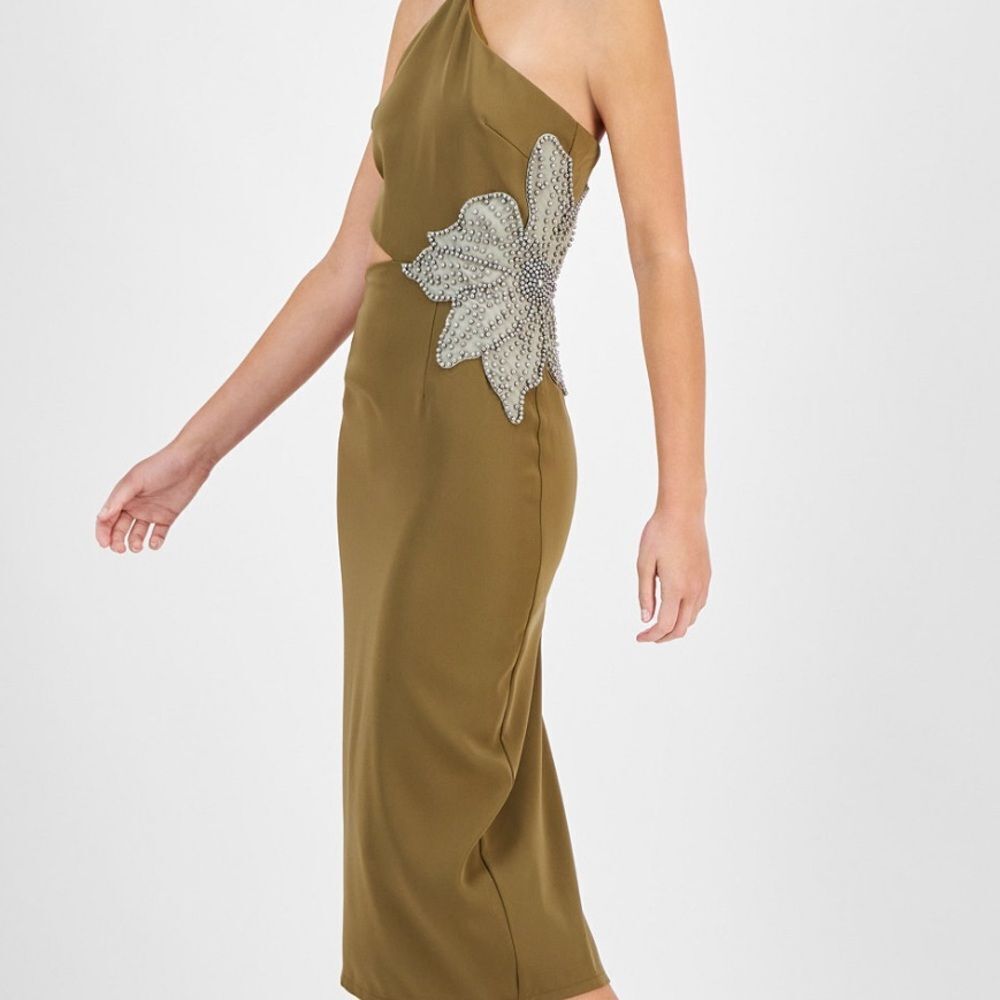 Avec Les Filles One Shoulder Olive Dress with Silver Detail - Picture 7 of 10